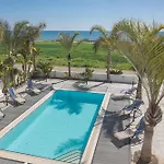 Adaman - Stunning 3 Bedroom Seafront With Pool - Close To The Villa